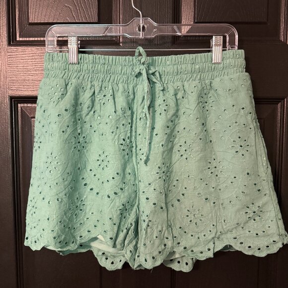 Women's Lace Shorts - Picture 1 of 3